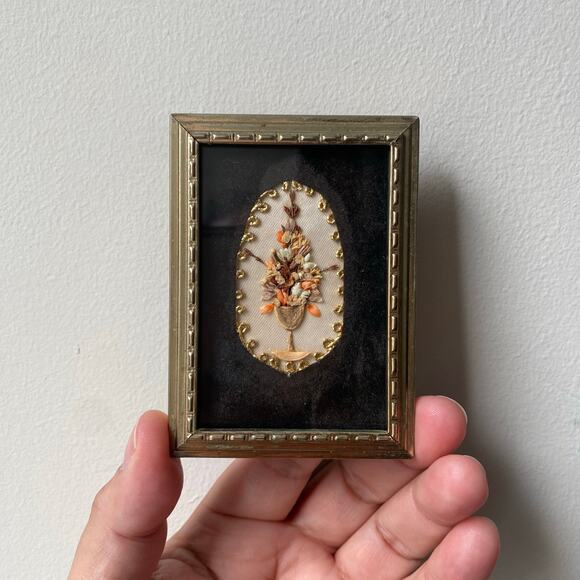 Vintage Miniature Framed Dried Flower Art Bouquet Gold Frame Victorian Romantic - Picture 9 of 9